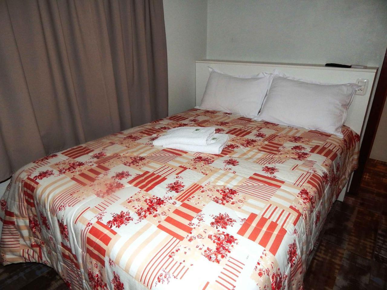 Gramado Suites Residence Possui 5 Quartos E 5 Banheiros Esterno foto