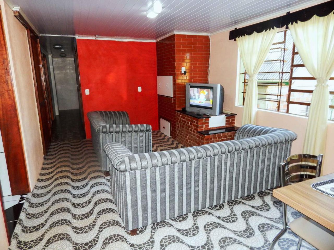 Gramado Suites Residence Possui 5 Quartos E 5 Banheiros Esterno foto