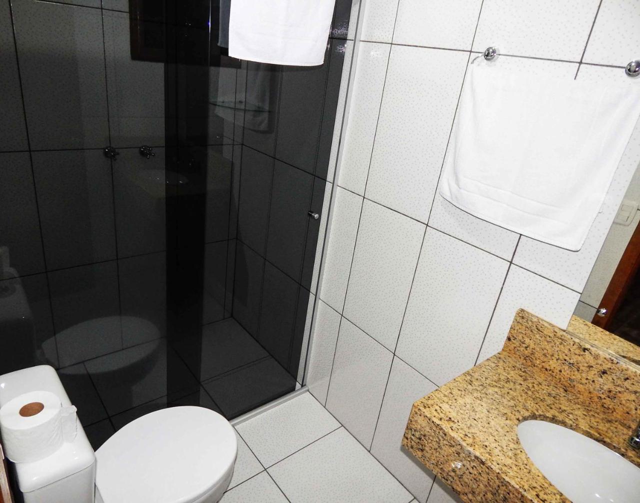 Gramado Suites Residence Possui 5 Quartos E 5 Banheiros Esterno foto